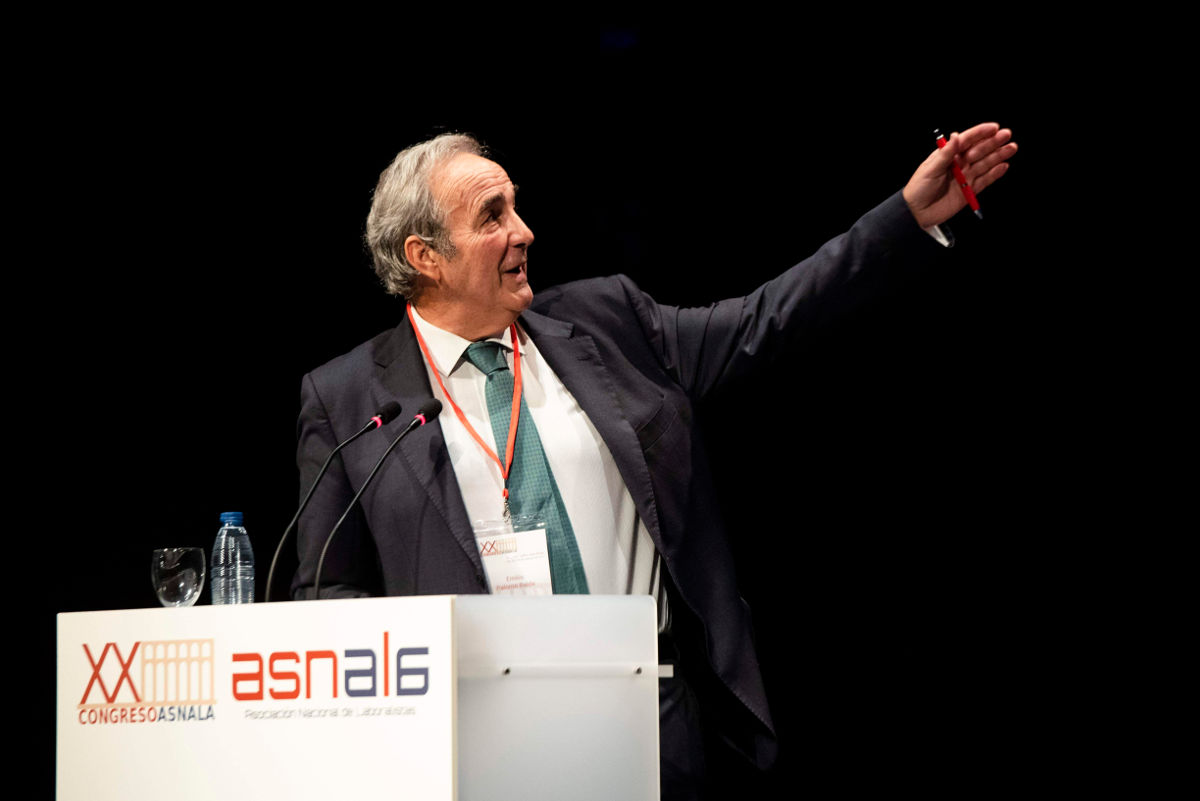 Ilmo. Sr. D. Emilio Palomo Balda nos expuso su ponencia titulada Derechos Fundamentales - Práctica y proceso, volubilidad e Indemnización