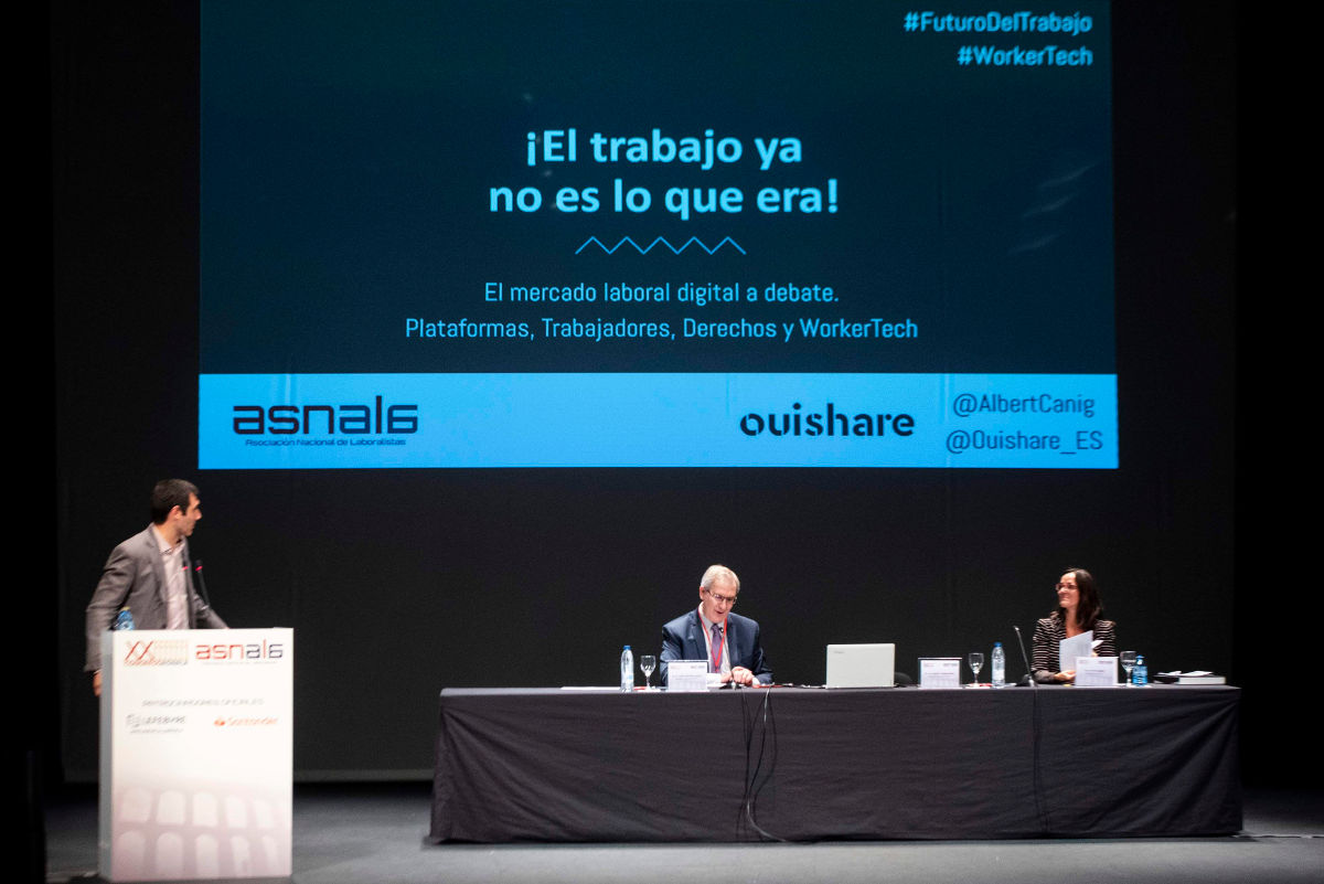 D. Albert Canigueral durante su ponencia titulada El trabajo ya no es lo que era