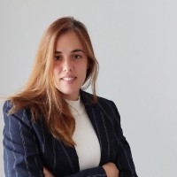 Sra. Dña. Rebeca Álvarez Díez