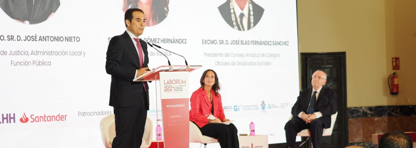 El Consejero de Justicia de la Junta de Andalucía inaugura Laborium 2025