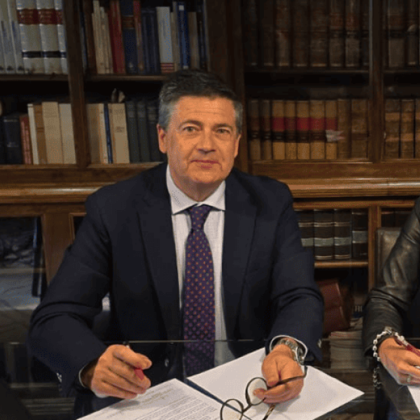 La Asociación Nacional de Laboralistas y el Ilustre Colegio de la Abogacía de Santiago firman un acuerdo de colaboración 